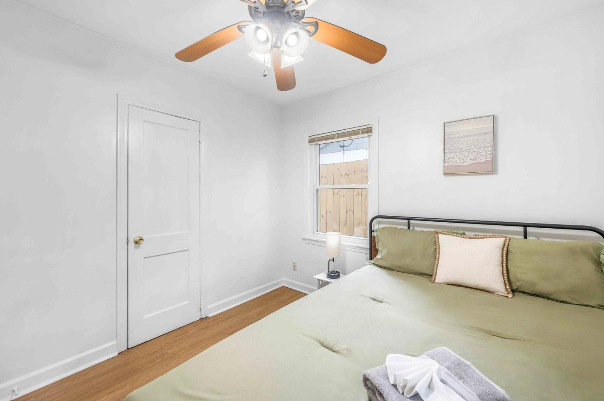 Southern Charm Getaway- 3Br In Park Circle Charleston Exterior foto